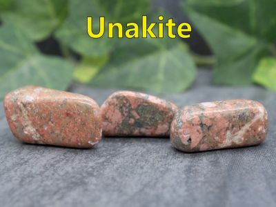 Unakite
It was first discovered in the Unaka Mountains of North Carolina and Tennessee in the U.S., which is where the name “unakite” comes from.
